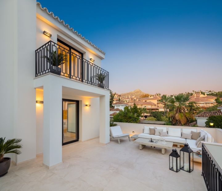 Hill Club 33 - Elegante propiedad con encanto andaluz en Los Naranjos Hill Club