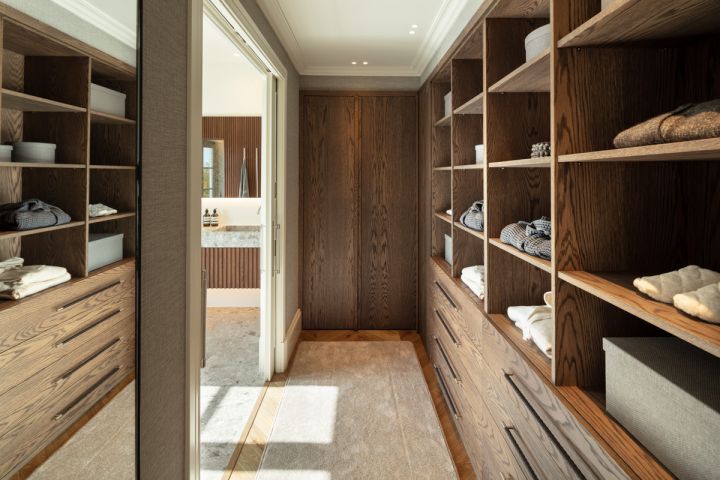 Casa Hedera - Modern Exclusive Villa in a Gated Community