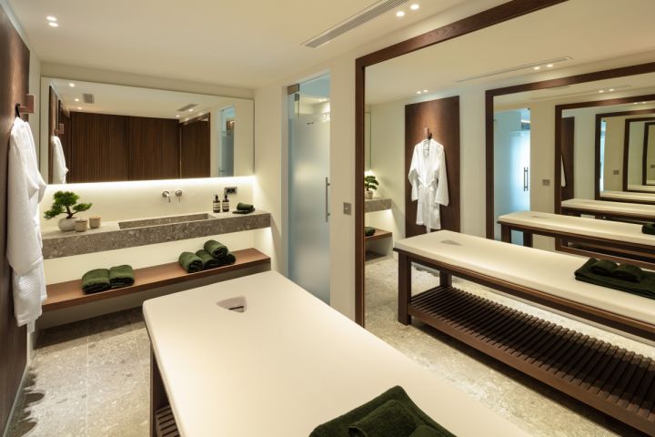 Casa Hedera - Modern Exclusive Villa in a Gated Community