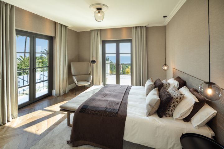 Casa Hedera - Modern Exclusive Villa in a Gated Community