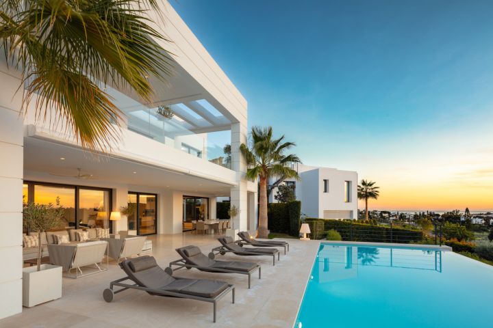 Los Olivos 5 - Propiedad con impresionantes vistas al mar