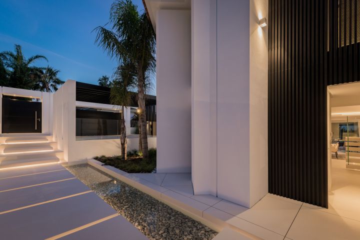 Casa Laranja - Elegante casa de lujo con vistas al campo de golf en Las Brisas