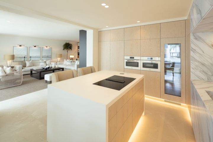 Puente Romano 2 - Luxurious Apartment featuring Modern Design in Puente Romano