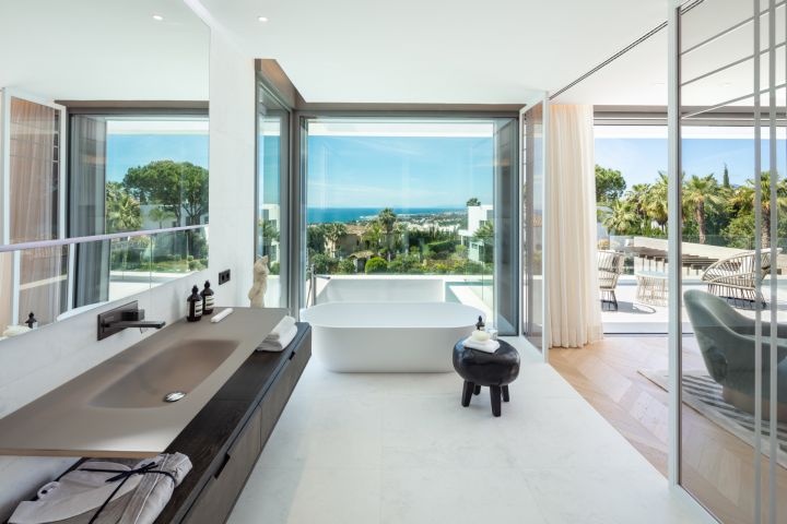 Villa avec 7 chambres et 8 salles de bain - Propriété fascinante dans une communauté fermée à Sierra Blanca