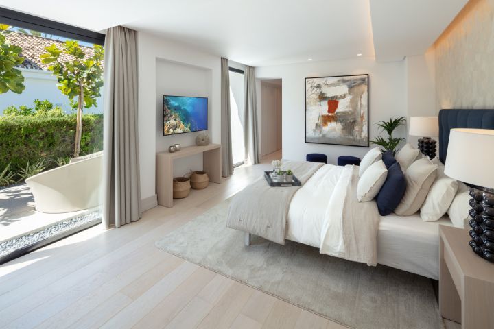Villa Olivia - Impressive Villa with Stunning Sea Views