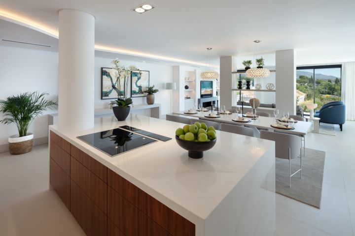 Villa Olivia - Impressive Villa with Stunning Sea Views
