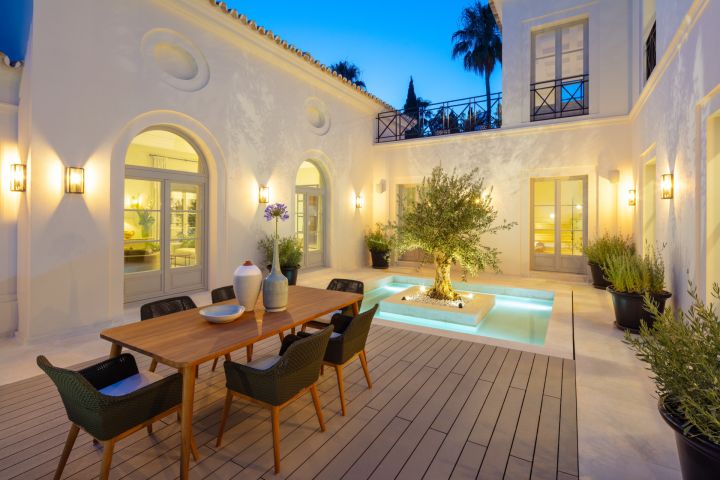 Villa avec 5 chambres et 6 salles de bain - Propriété élégante en première ligne de golf