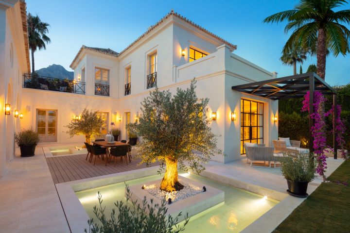 Villa avec 5 chambres et 6 salles de bain - Propriété élégante en première ligne de golf
