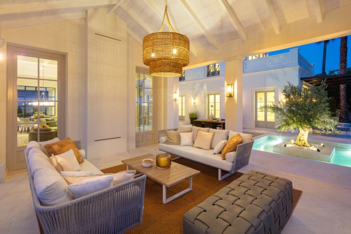 Villa avec 5 chambres et 6 salles de bain - Propriété élégante en première ligne de golf