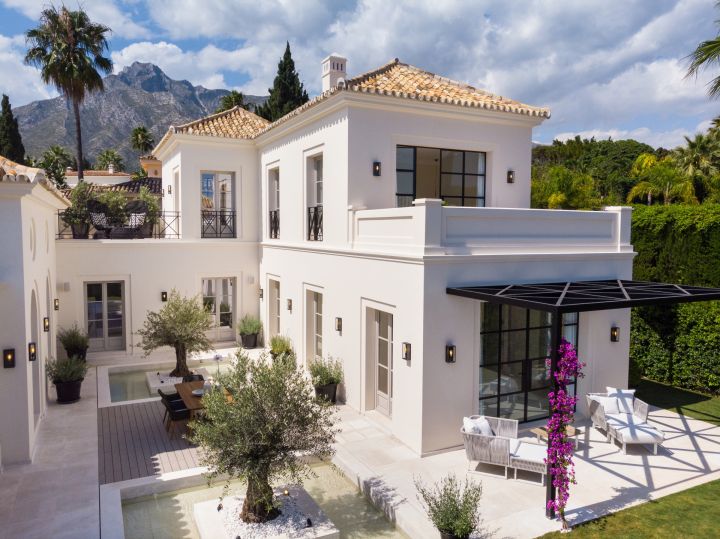 Villa avec 5 chambres et 6 salles de bain - Propriété élégante en première ligne de golf