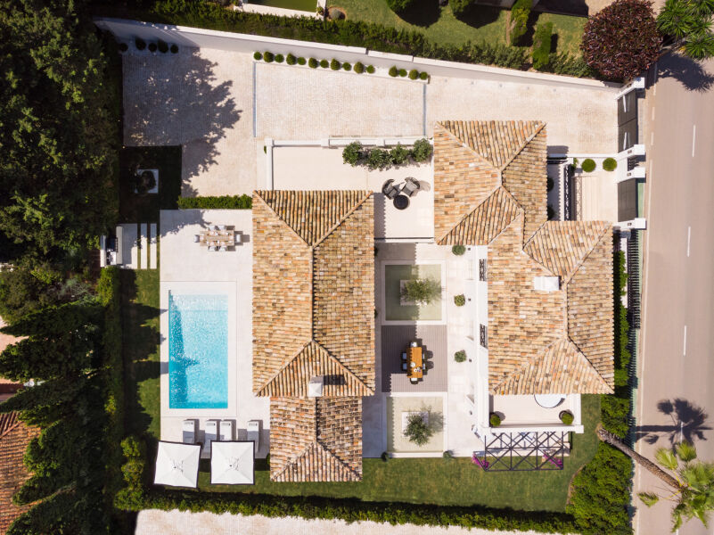 Villa avec 5 chambres et 6 salles de bain - Propriété élégante en première ligne de golf