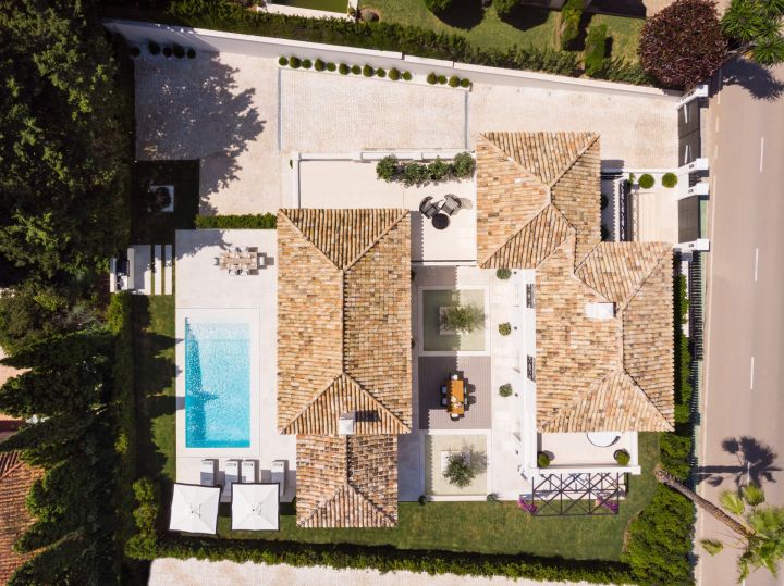 Villa avec 5 chambres et 6 salles de bain - Propriété élégante en première ligne de golf