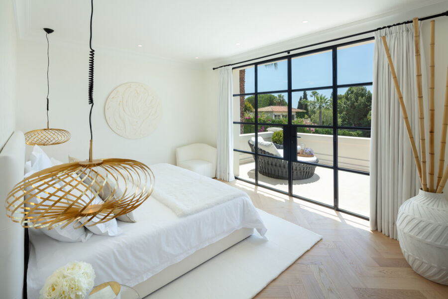 Villa avec 5 chambres et 6 salles de bain - Propriété élégante en première ligne de golf