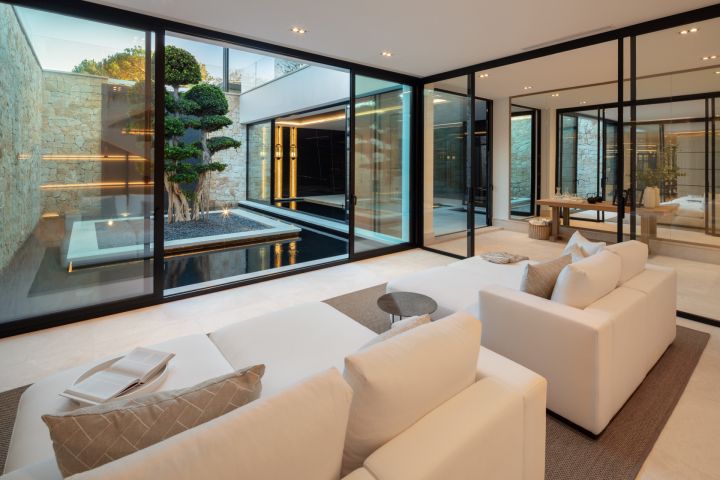 Villa Victoria - Spacious Home with Top-Tier Finishes