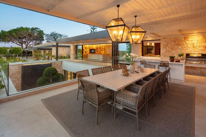 Villa Victoria - Spacious Home with Top-Tier Finishes