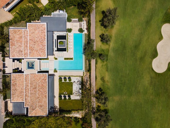 Villa Victoria - Spacious Home with Top-Tier Finishes