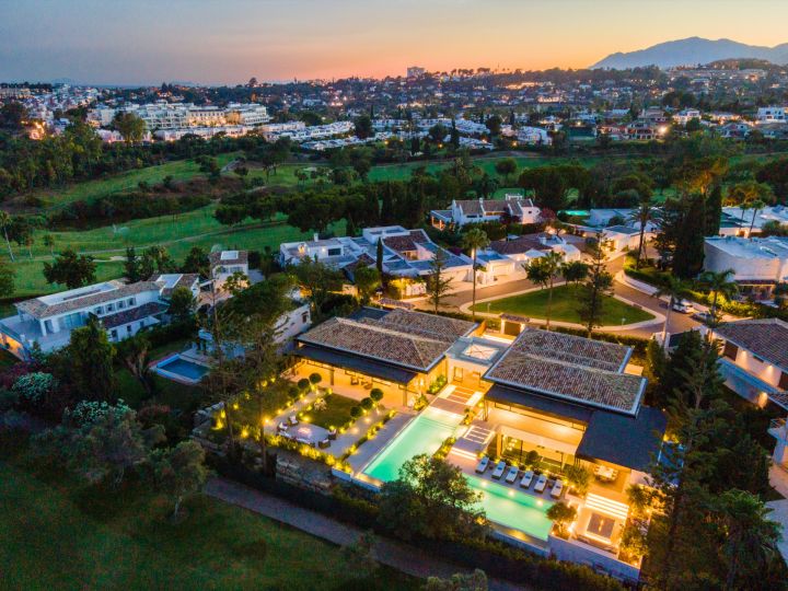 Villa Victoria - Spacious Home with Top-Tier Finishes