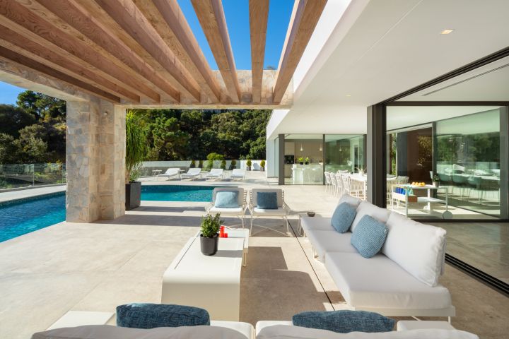 Villa Lupi - Bespoke Modern Home featuring Modern Design