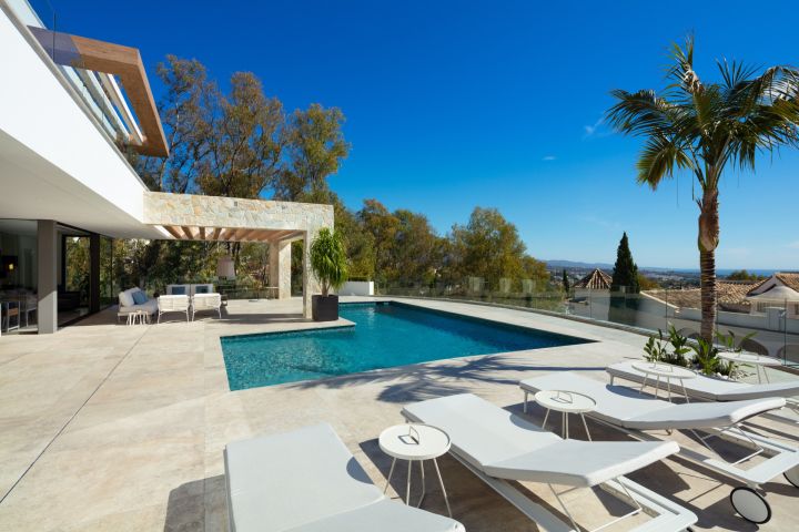 Villa Lupi - Bespoke Modern Home featuring Modern Design