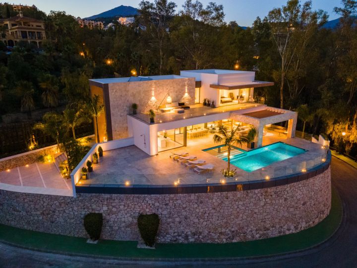 Villa Lupi - Bespoke Modern Home featuring Modern Design