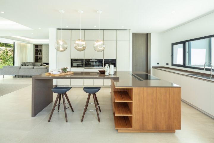 Alminar 5 - Modern Property with Andalusian Charm