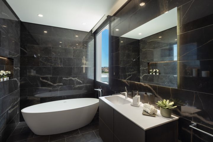 Alminar 5 - Modern Property with Andalusian Charm