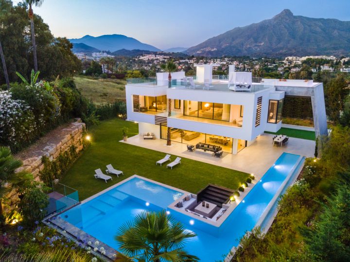 Alminar 5 - Modern Property with Andalusian Charm
