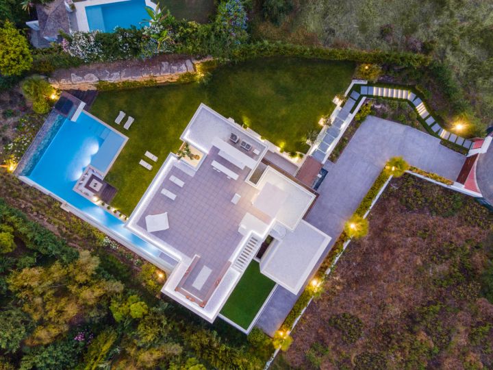 Alminar 5 - Modern Property with Andalusian Charm