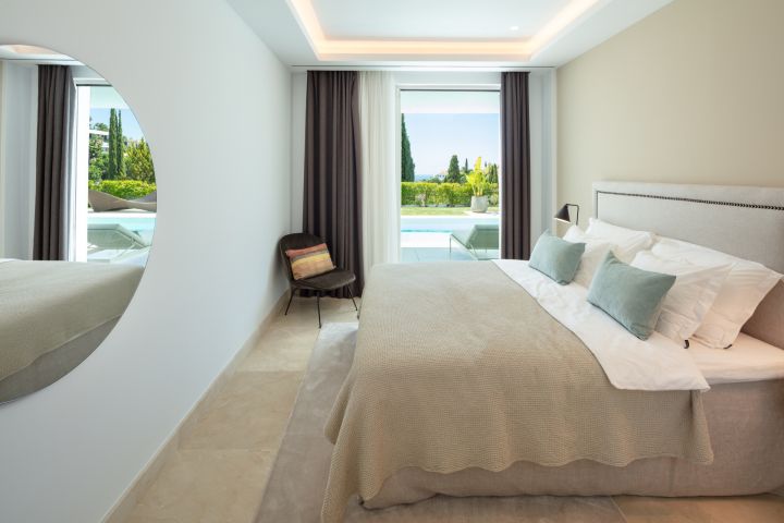 Villa con 6 dormitorios y 6 baños - Villa moderna y elegante en una urbanización privada