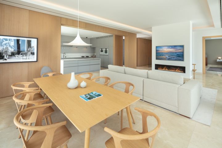 Villa con 6 dormitorios y 6 baños - Villa moderna y elegante en una urbanización privada