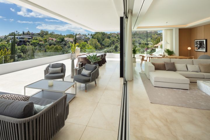 Villa con 6 dormitorios y 6 baños - Villa moderna y elegante en una urbanización privada