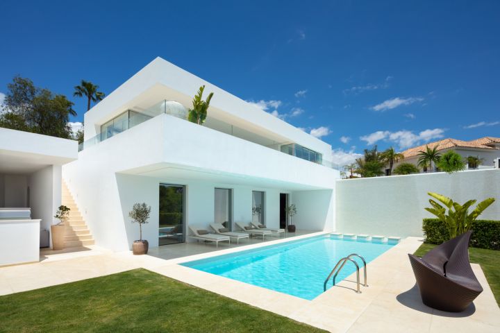 Villa con 6 dormitorios y 6 baños - Villa moderna y elegante en una urbanización privada