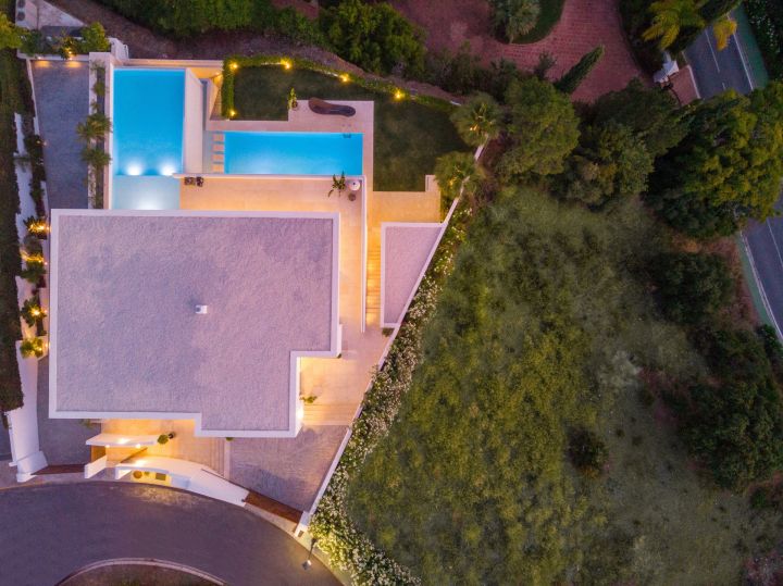 Villa con 6 dormitorios y 6 baños - Villa moderna y elegante en una urbanización privada