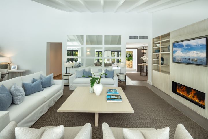 Villa avec 5 chambres et 5 salles de bain - Villa moderne avec vue imprenable sur la mer à Parcelas del Golf