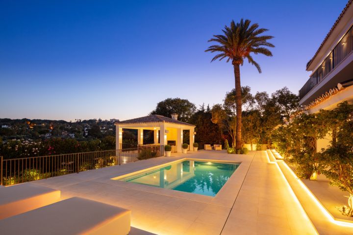 Villa avec 5 chambres et 5 salles de bain - Villa moderne avec vue imprenable sur la mer à Parcelas del Golf