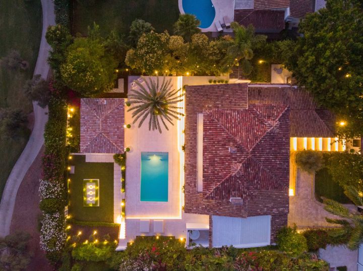 Villa avec 5 chambres et 5 salles de bain - Villa moderne avec vue imprenable sur la mer à Parcelas del Golf