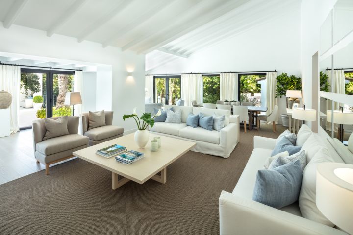 Villa avec 5 chambres et 5 salles de bain - Villa moderne avec vue imprenable sur la mer à Parcelas del Golf