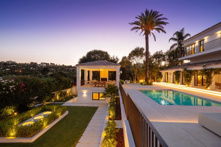 Villa avec 5 chambres et 5 salles de bain - Villa moderne avec vue imprenable sur la mer à Parcelas del Golf