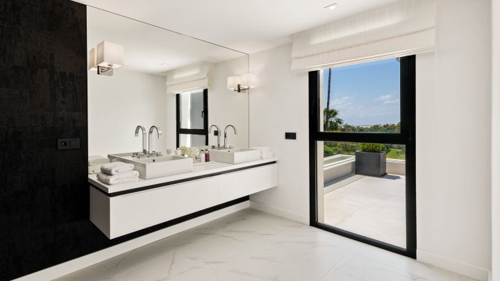 Villa Oak - Luxury Frontline Golf Property