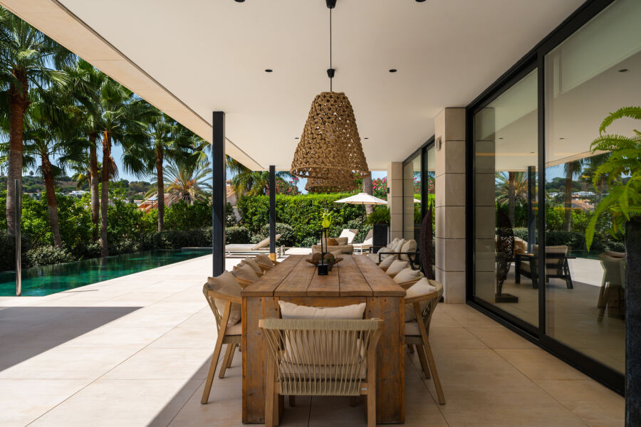 Paris 57 - Outstanding Villa on the Close to a Golf Course