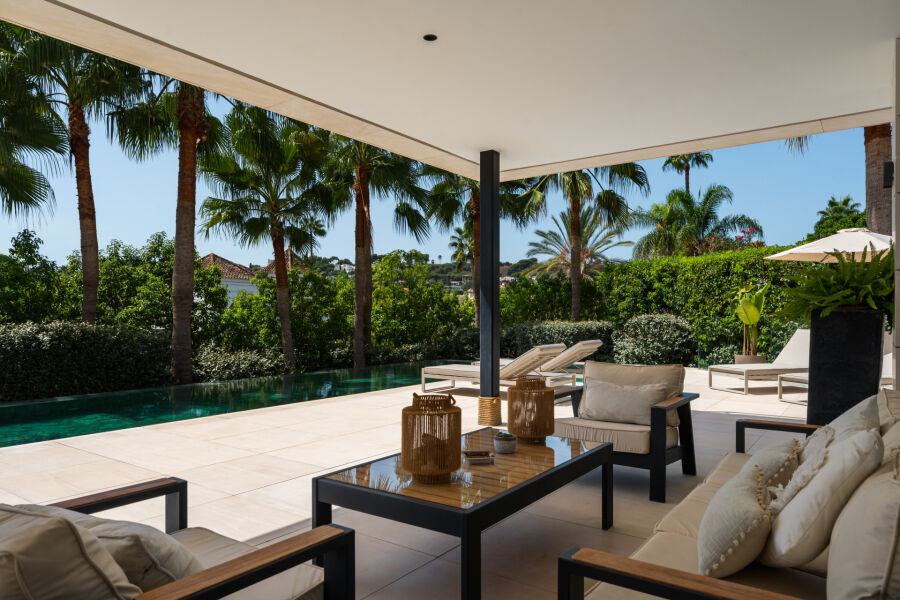 Paris 57 - Outstanding Villa on the Close to a Golf Course
