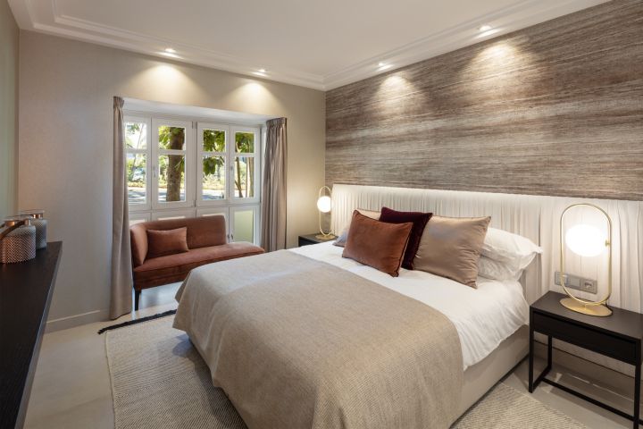Dalia 1 - Modern Apartment with Andalusian Charm in Puente Romano