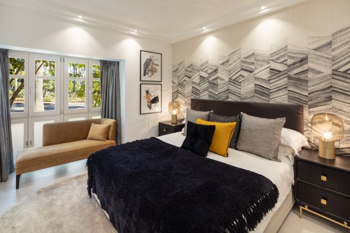 Dalia 1 - Modern Apartment with Andalusian Charm in Puente Romano
