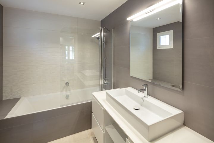 Dalia 1 - Modern Apartment with Andalusian Charm in Puente Romano