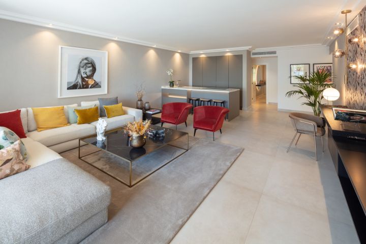 Dalia 1 - Modern Apartment with Andalusian Charm in Puente Romano