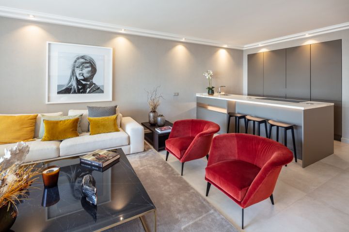 Dalia 1 - Modern Apartment with Andalusian Charm in Puente Romano