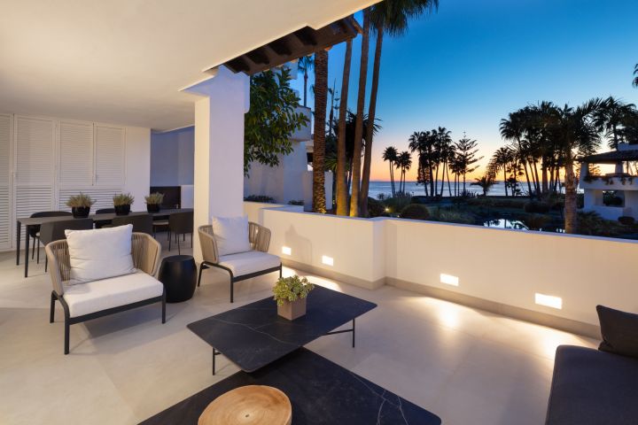 Dalia 1 - Modern Apartment with Andalusian Charm in Puente Romano