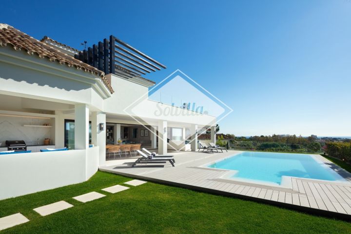 Villa Fortuna - Spacious Luxury Home in a Gated Community in Nueva Andalucia