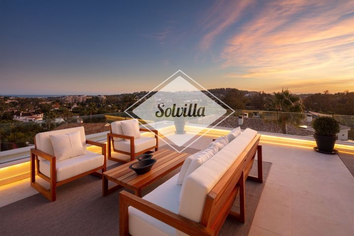 Villa Fortuna - Spacious Luxury Home in a Gated Community in Nueva Andalucia