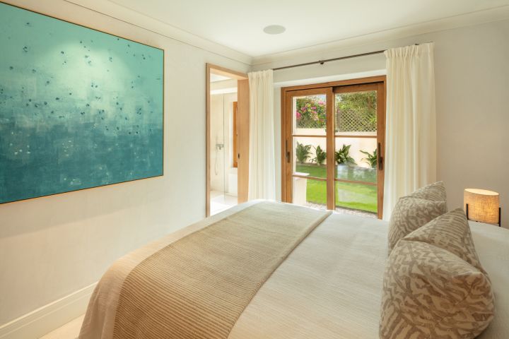 Goya 12 - Luxurious Home featuring Modern Design